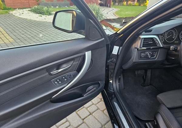 BMW Seria 3 cena 47900 przebieg: 215000, rok produkcji 2014 z Parczew małe 232